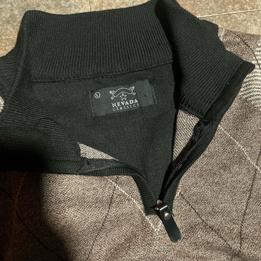 Quarter zip - Picture 4 of 4